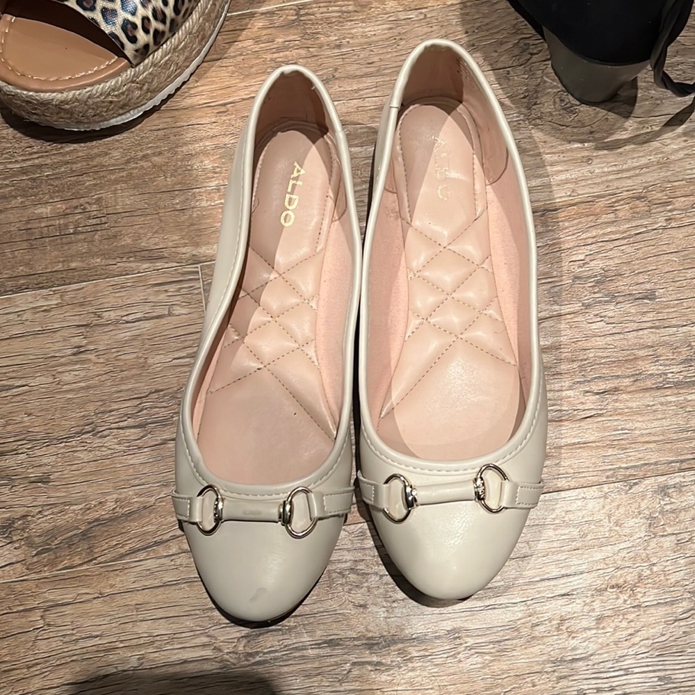 ALDO flats